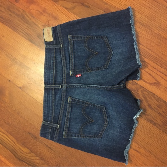 Levi Shorts! - Picture 3 of 5